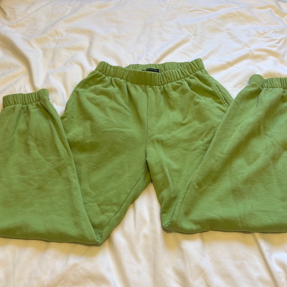 brandy melville green rosa sweat pants size S